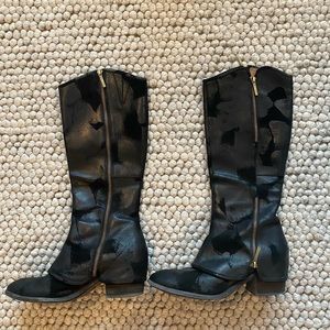 Donald Pliner black leather knee boots!